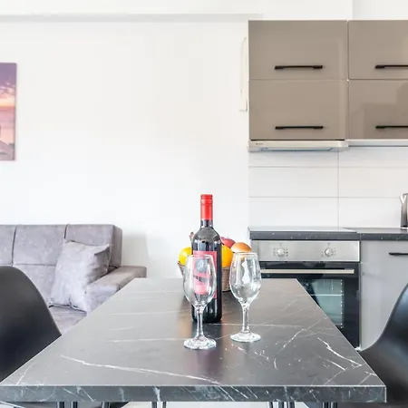 Modern Renovated Apt For Relax Heraklion  Exterior photo