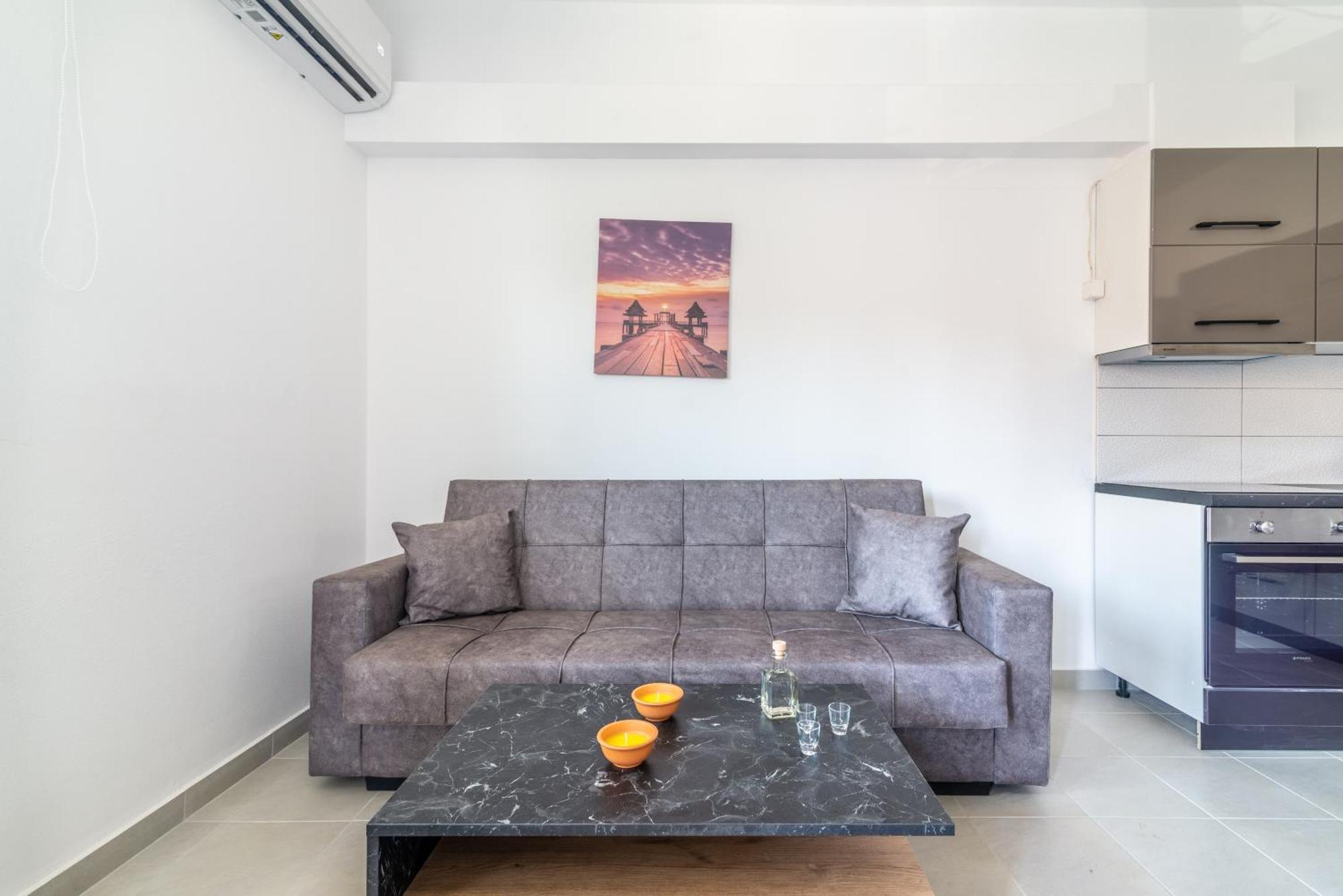 Modern Renovated For Relax דירה